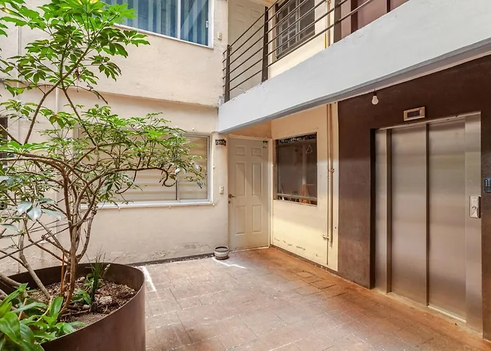 Interior Con Estilo Y Accesible Apartment